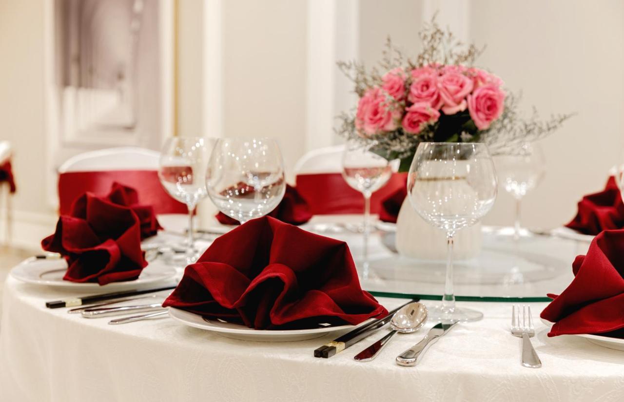 Phu Thang Grand Hotel Duc Hoa Εξωτερικό φωτογραφία