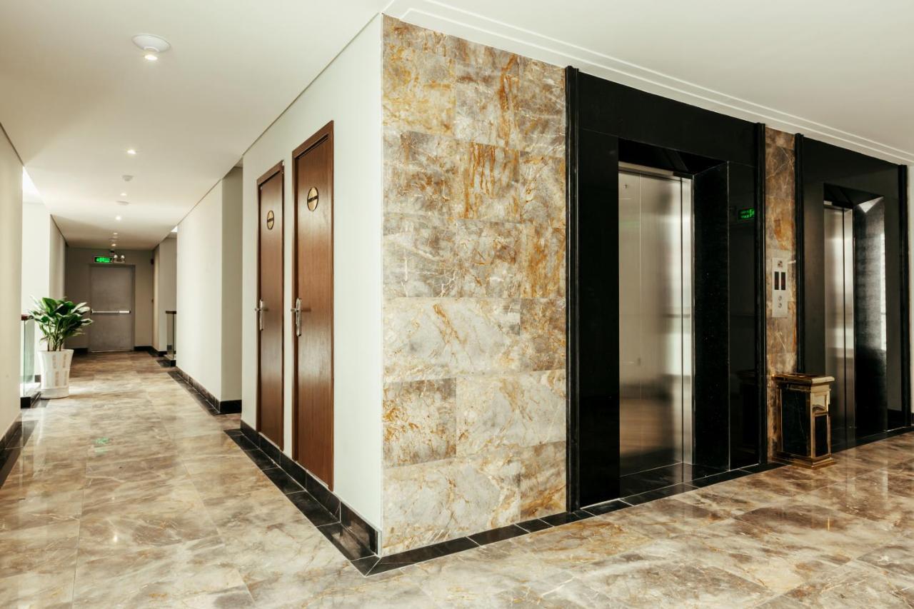 Phu Thang Grand Hotel Duc Hoa Εξωτερικό φωτογραφία
