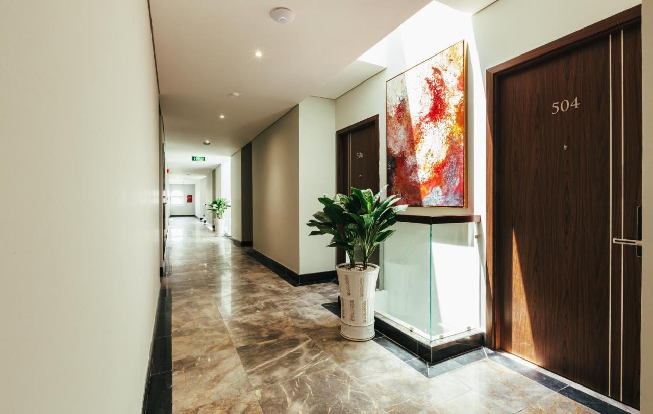 Phu Thang Grand Hotel Duc Hoa Εξωτερικό φωτογραφία