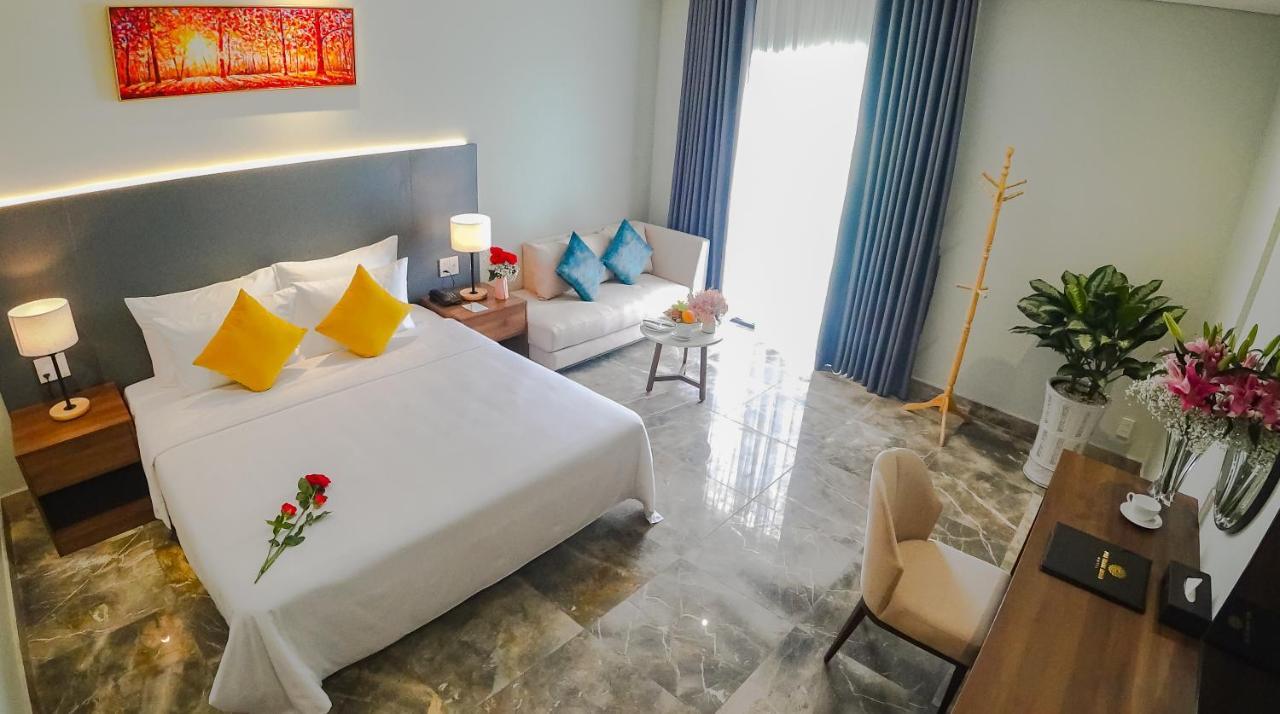 Phu Thang Grand Hotel Duc Hoa Εξωτερικό φωτογραφία