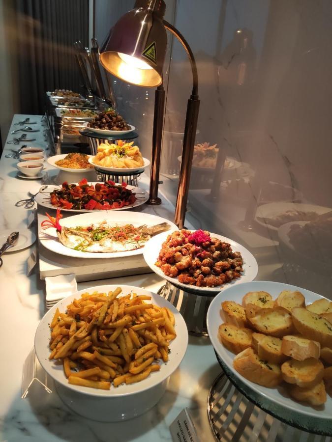 Phu Thang Grand Hotel Duc Hoa Εξωτερικό φωτογραφία